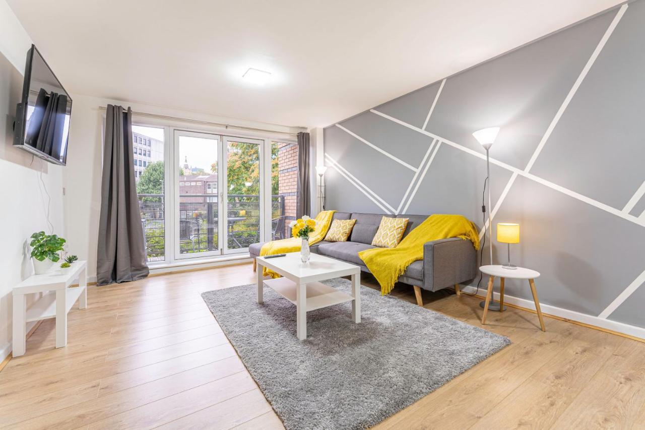 Riley House Spacious City Apartment Coventry Exterior photo