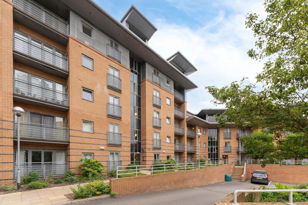 Riley House Spacious City Apartment Coventry Exterior photo