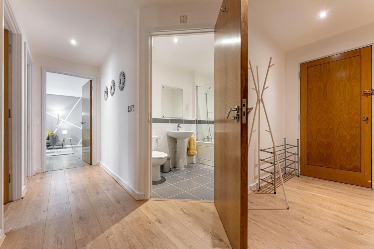 Riley House Spacious City Apartment Coventry Exterior photo