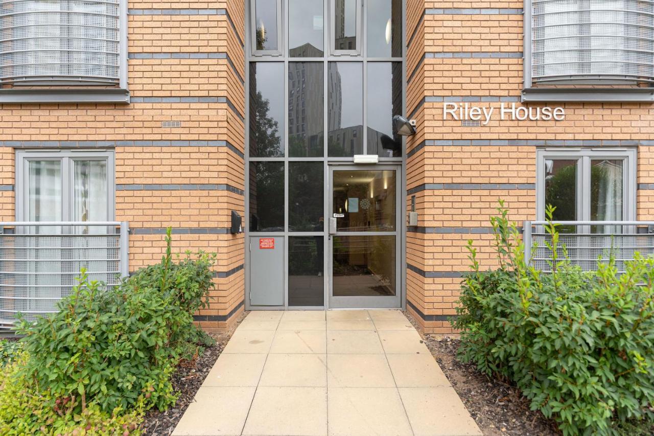 Riley House Spacious City Apartment Coventry Exterior photo